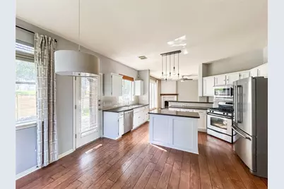 1745 Dapplegrey Lane, Austin, TX 78727 - Photo 14
