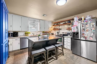 603 N Lewis Avenue, Kerrville, TX 78028 - Photo 4