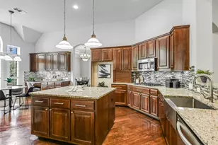 2012 Val Verde Dr, Austin, TX 78732 - Photo 14