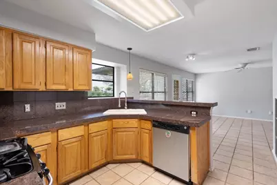 8718 Coastal Drive, Austin, TX 78749 - Photo 8