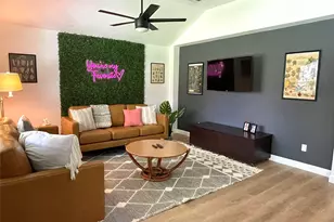 2004 Melissa Oaks Ln, Austin, TX 78744 - Photo 4