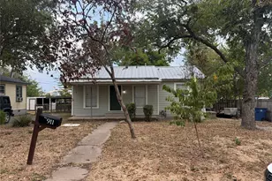 911 E 48th St, Austin, TX 78751 - Photo 2