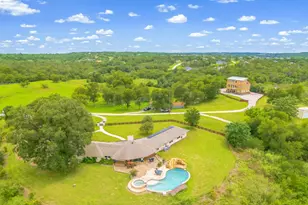 520 Double Eagle Rnch Dr, Cedar Creek, TX 78612 - Photo 2