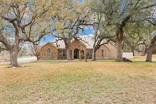 2003 Fountainwood Dr, Georgetown, TX 78633 - Photo 2