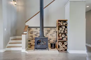 196 Milam Ln, Bastrop, TX 78602 - Photo 6