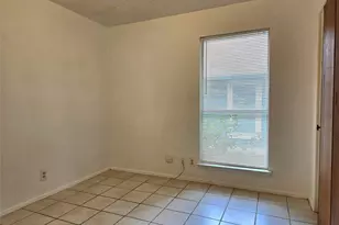 1404 Matthews Ln, Austin, TX 78745 - Photo 8