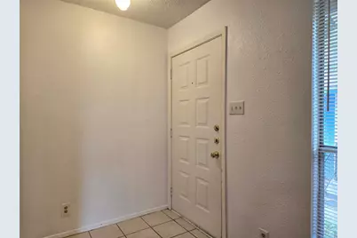 1404 Matthews Lane #A, Austin, TX 78745 - Photo 2