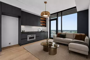 610 Davis St, Austin, TX 78701 - Photo 1