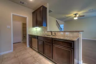 8608 White Ibis Dr, Austin, TX 78729 - Photo 8