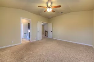 8608 White Ibis Dr, Austin, TX 78729 - Photo 12