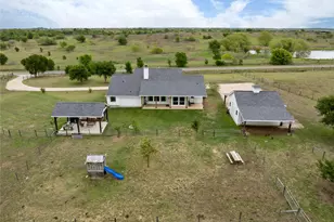 1854 Co Rd 464, Elgin, TX 78621 - Photo 32