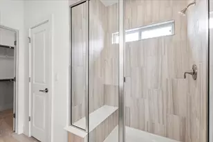 7912 Ella Lee Ln, Austin, TX 78744 - Photo 10