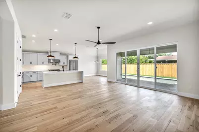 8209 Polar Drive, Austin, TX 78757 - Photo 8