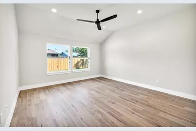 8209 Polar Drive, Austin, TX 78757 - Photo 20