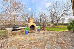 232 Whispering Spring Ln, Georgetown, TX 78633 - Photo 38