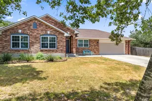 8 Stone Crk Cir, Wimberley, TX 78676 - Photo 1