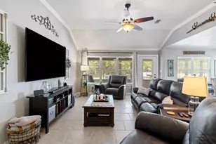 8 Stone Crk Cir, Wimberley, TX 78676 - Photo 4