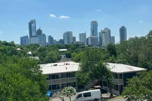 808 Winflo Dr, Austin, TX 78703 - Photo 2