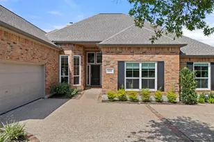 9294 Scenic Bluff Dr, Austin, TX 78733 - Photo 2