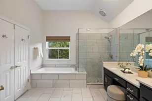 9294 Scenic Bluff Dr, Austin, TX 78733 - Photo 18
