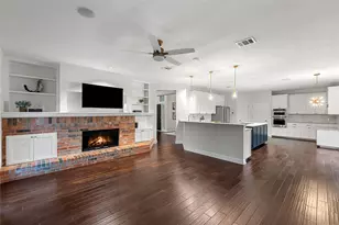 9294 Scenic Bluff Dr, Austin, TX 78733 - Photo 10