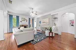 10708 Natick Ln, Austin, TX 78739 - Photo 4