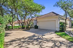 7 Tourney Cove, The Hills, TX 78738 - Photo 4