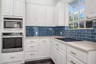 7 Tourney Cove, The Hills, TX 78738 - Photo 22