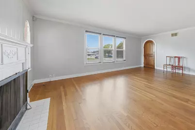 1284 E Hempstead Street, Giddings, TX 78942 - Photo 12