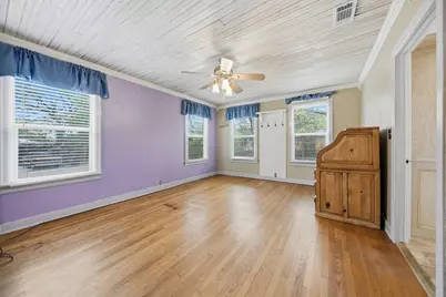 1284 E Hempstead Street, Giddings, TX 78942 - Photo 28