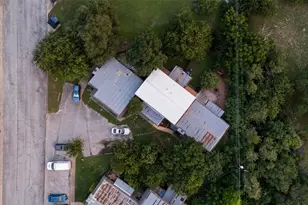 702 Castle Ridge Rd, Austin, TX 78746 - Photo 32