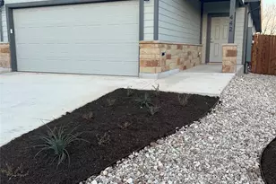 442 Parkline Dr, Georgetown, TX 78626 - Photo 2
