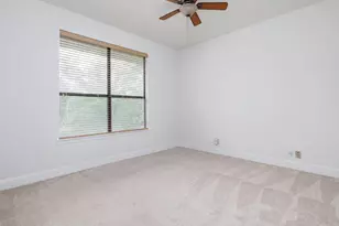 9305 Rolling Oaks Trail, Austin, TX 78750 - Photo 20