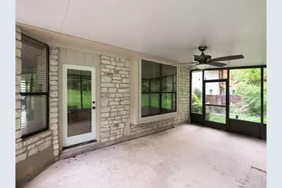 9305 Rolling Oaks Trail, Austin, TX 78750 - Photo 26