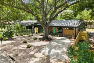 3201 Bengston St, Austin, TX 78702 - Photo 32