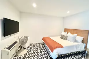 201 Academy Dr, Austin, TX 78704 - Photo 14