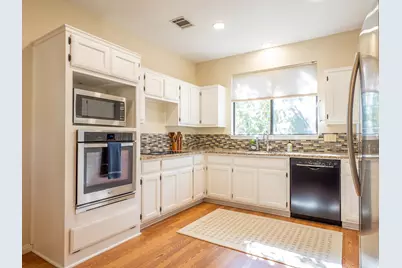 8906 Scotsman Drive, Austin, TX 78750 - Photo 12