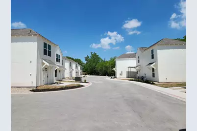 350 Debus Dr Drive #204A, Taylor, TX 76574 - Photo 4