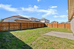 112 Hondo Gap Ln, Jarrell, TX 76537 - Photo 16