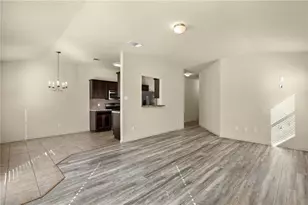 112 Hondo Gap Ln, Jarrell, TX 76537 - Photo 4