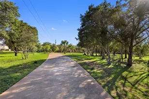 23617 Indian Divide Cove, Spicewood, TX 78669 - Photo 4