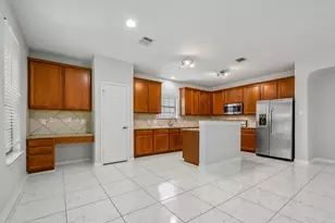 329 Island Oak Dr, Austin, TX 78748 - Photo 8