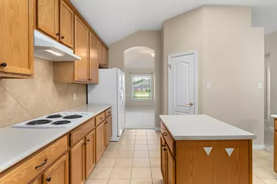 122 Litton Lane, Cedar Creek, TX 78612 - Photo 6