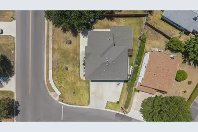 1106 Greenlawn Boulevard, Round Rock, TX 78664 - Photo 32
