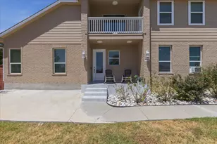 1106 Greenlawn Blvd, Round Rock, TX 78664 - Photo 4