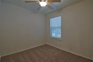 16418 Hamilton Point Cir, Manor, TX 78653 - Photo 10