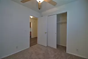 16418 Hamilton Point Cir, Manor, TX 78653 - Photo 8