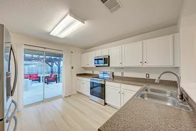 115 Camellia Drive, Hutto, TX 78634 - Photo 12