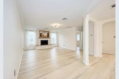 115 Camellia Drive, Hutto, TX 78634 - Photo 4