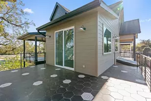 6217 Clovis St, Austin, TX 78741 - Photo 14